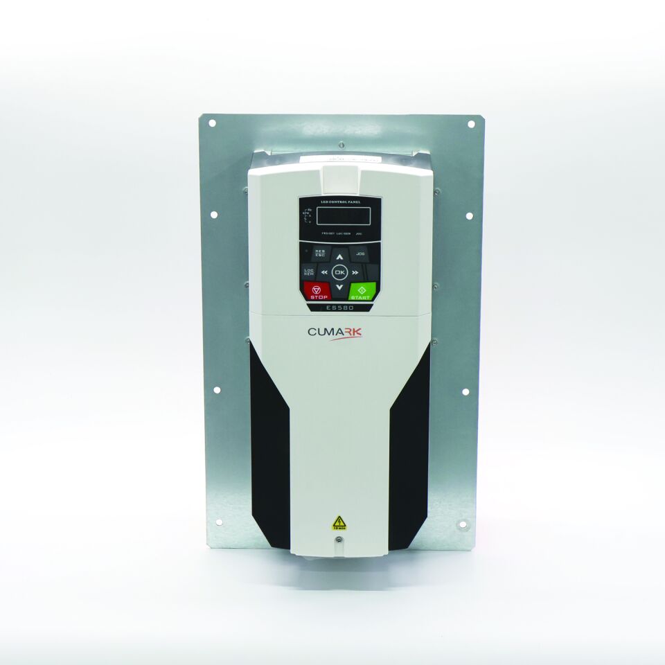 Cumark ES580L Serisi  ES580L-03-022G/030P-3B  22/30kW Hız Kontrol Cihazı